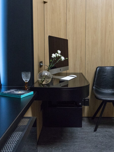 Дизайн меблів для кабінетів Kaminskyi Clinic
